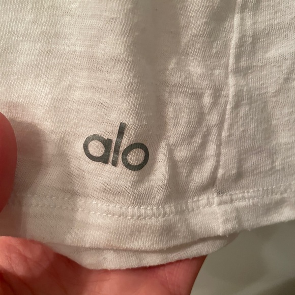 Alo Tank - Picture 3 of 3